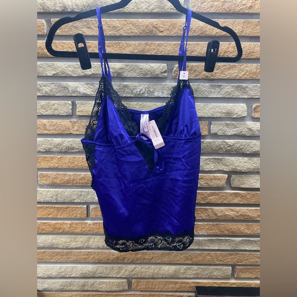 Medium satin lace sleep set - Picture 2 of 9